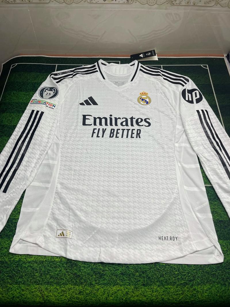 迪马济奥：加蒂被确诊为右膝半月板撕裂，至少缺阵一个月（迪马济奥：加蒂右膝半月板撕裂确诊，预计至少休战1个月）